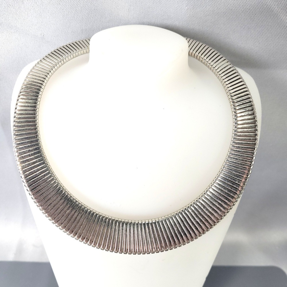 Silver Tone Ribbed Omega Collar Necklace Womens Silver Bold Statement Choker